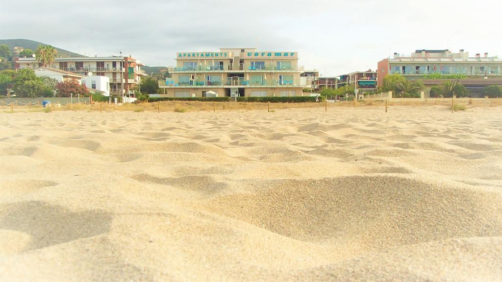 Apartamentos Voramar Castelldefels Exterior photo