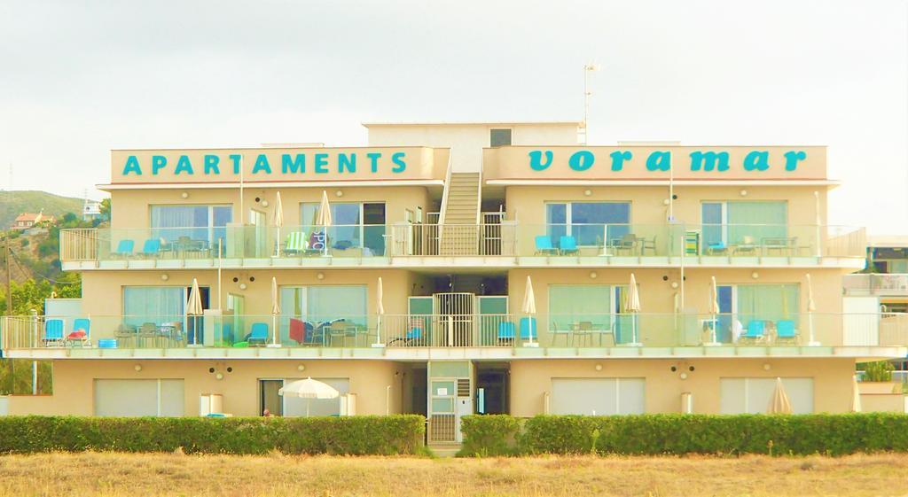 Apartamentos Voramar Castelldefels Exterior photo