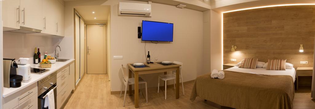 Apartamentos Voramar Castelldefels Exterior photo
